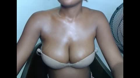 pussyxwetx online show from November 3, 7:26 pm