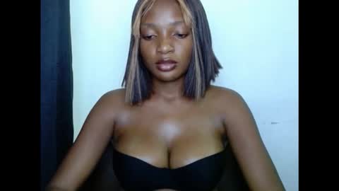 pussyxwetx online show from November 23, 8:30 pm