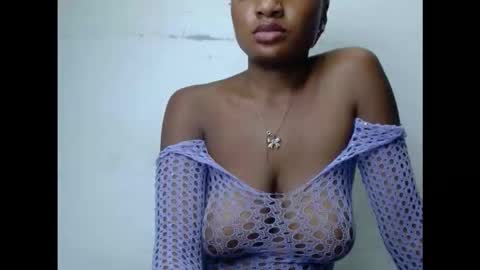 pussyxwetx online show from December 13, 8:25 pm