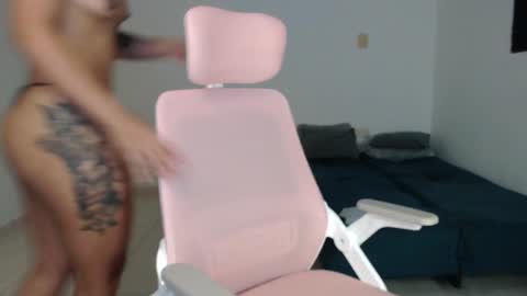 Snapshot of putakusan chatting on December 27, 6:03 am Izumi online show from December 27, 6:03 am