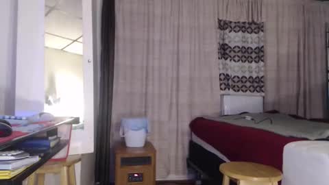 putiputi4u online show from December 22, 11:57 pm