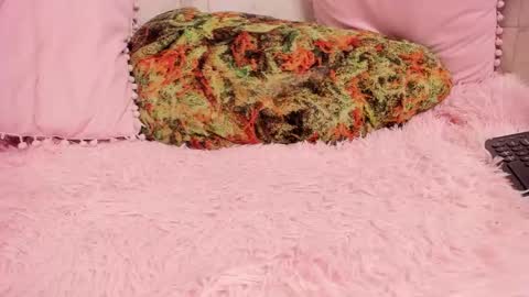 Snapshot of pvssi_ chatting on December 20, 3:58 am Sophy online show from December 20, 3:58 am