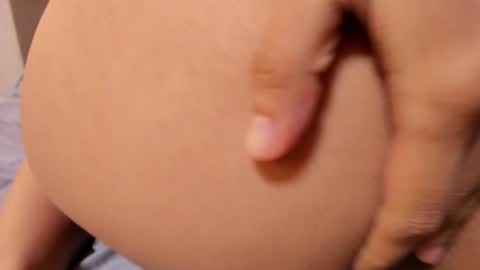 Snapshot of pvssi_ chatting on February 1, 10:13 pm Sophy online show from February 1, 10:13 pm