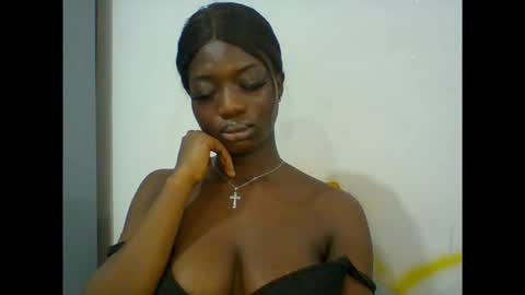 Snapshot of pweedy_ora chatting on September 11, 12:00 am ora online show from September 11, 12:00 am