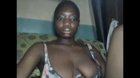 Snapshot of pweedy_ora chatting on October 6, 11:51 am ora online show from October 6, 11:51 am