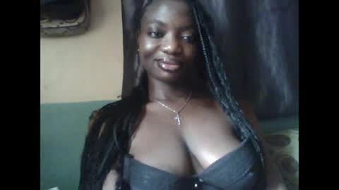 Snapshot of pweedy_ora chatting on June 25, 9:47 am ora online show from June 25, 9:47 am