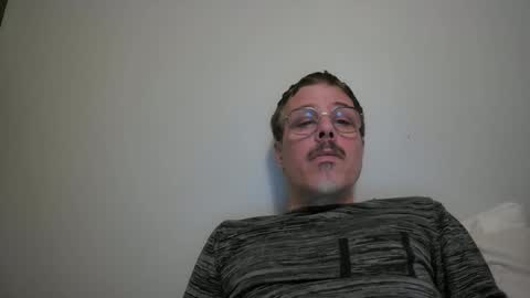 Snapshot of qc4h20 chatting on March 16, 1:44 am horny fox online show from March 16, 1:44 am