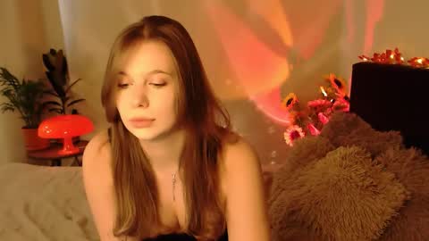 Snapshot of qt_nymph chatting on September 22, 11:23 am Ariel online show from September 22, 11:23 am