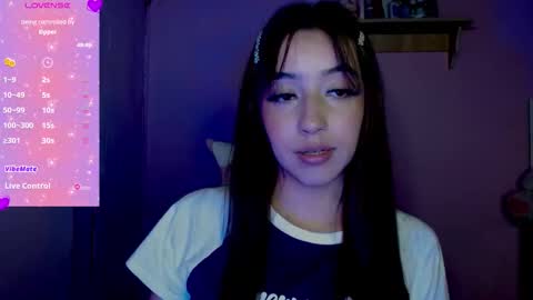 Snapshot of quee_tiana chatting on September 24, 2:15 am your princess online show from September 24, 2:15 am