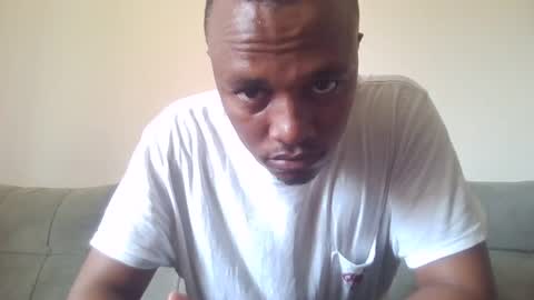 queeen online show from January 15, 8:41 am