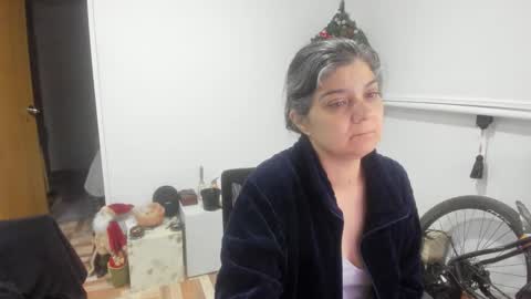 Snapshot of queemking chatting on January 10, 12:56 am queemking online show from January 10, 12:56 am