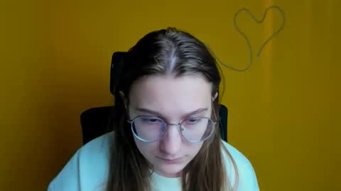 Amelie online show from March 10, 12:10 pm