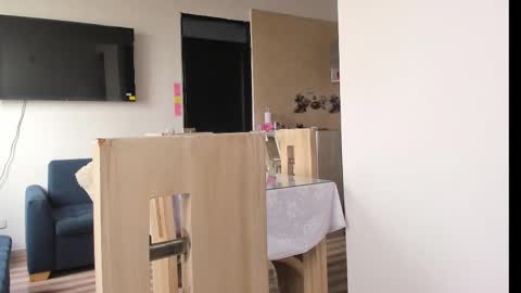 Snapshot of queen_andromeda chatting on March 3, 12:48 pm queen_andromeda online show from March 3, 12:48 pm