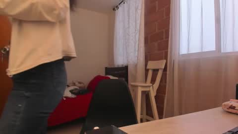 Snapshot of queen_andromeda chatting on January 14, 12:22 pm queen_andromeda online show from January 14, 12:22 pm