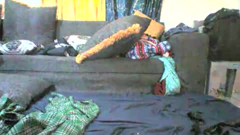 Snapshot of queen_ariah_28 chatting on September 14, 10:14 am Ariah online show from September 14, 10:14 am