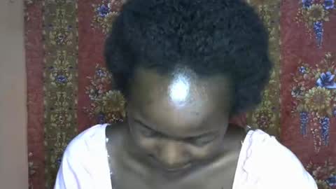 Snapshot of queen_banice chatting on October 27, 6:01 pm queen_banice online show from October 27, 6:01 pm