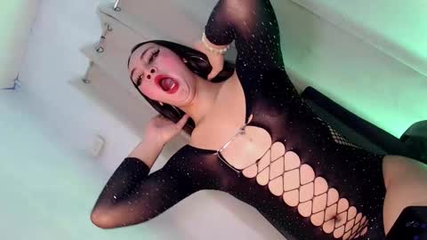 queen_danaya online show from March 4, 1:22 am
