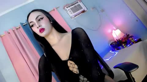 queen_danaya online show from July 10, 7:12 am