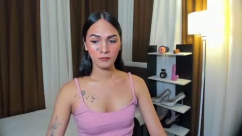 Snapshot of queen_dyosa chatting on November 17, 5:08 pm Queen Dyosa online show from November 17, 5:08 pm