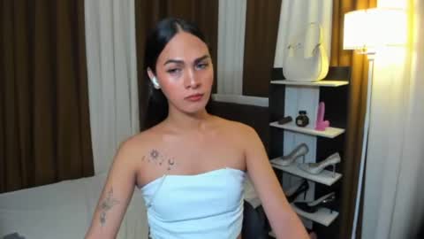 Snapshot of queen_dyosa chatting on November 22, 6:07 pm Queen Dyosa online show from November 22, 6:07 pm