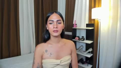 Snapshot of queen_dyosa chatting on November 24, 4:23 am Queen Dyosa online show from November 24, 4:23 am