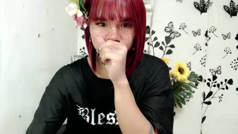 Snapshot of queen_elicktra chatting on February 2, 1:34 am JOY online show from February 2, 1:34 am