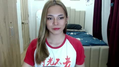 shawny online show from June 15, 1:08 am