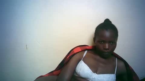 queen_joan online show from February 19, 6:44 am