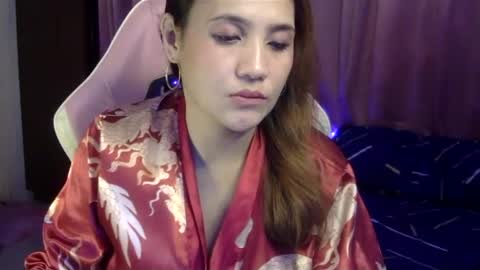 QueenHennessy online show from December 1, 8:31 pm