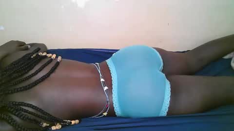 queen_latasha online show from December 3, 4:09 am