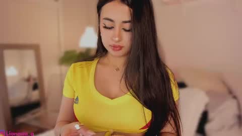 Liana  online show from July 4, 5:24 am