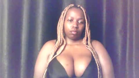 QUEEN online show from May 6, 4:19 am