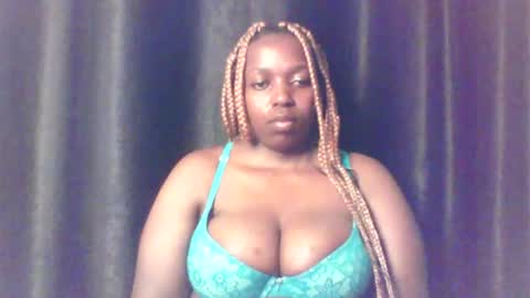 QUEEN online show from May 9, 5:01 am