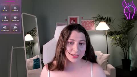 Snapshot of queen_michelle_ chatting on September 13, 9:03 pm Michelle online show from September 13, 9:03 pm