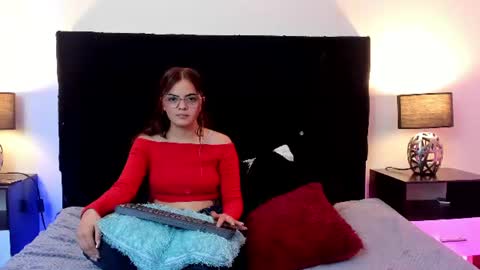 Snapshot of queen_misy chatting on June 26, 9:30 pm queen_misy online show from June 26, 9:30 pm