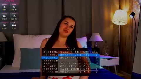Snapshot of queen_monica chatting on June 28, 6:25 pm Monica online show from June 28, 6:25 pm