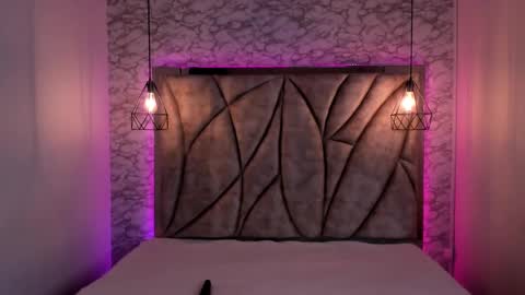   online show from January 30, 11:55 am