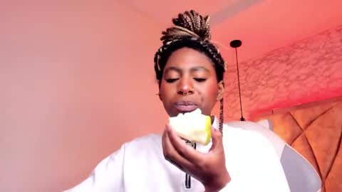   online show from February 19, 4:22 pm