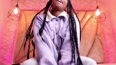   online show from March 4, 5:03 pm