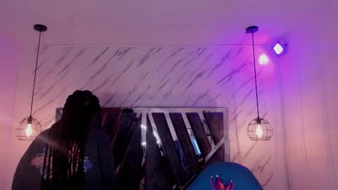   online show from October 15, 11:21 am