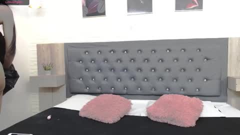 Queen Pocahontas online show from February 17, 1:32 pm