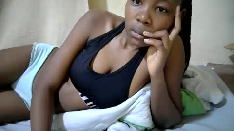 queen_slender online show from June 25, 6:51 am