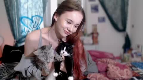 queen_x_joker online show from June 2, 12:40 pm