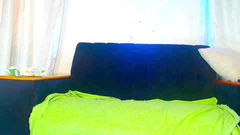 queen_zoe01 online show from December 14, 9:14 am