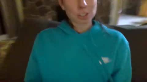 Snapshot of queenbee6269 chatting on January 2, 11:06 pm queenbee6269 online show from January 2, 11:06 pm