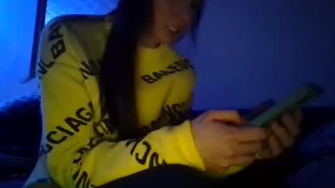 Snapshot of queenbee6269 chatting on January 10, 4:33 am queenbee6269 online show from January 10, 4:33 am