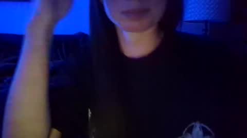 Snapshot of queenbee6269 chatting on January 24, 7:30 am queenbee6269 online show from January 24, 7:30 am