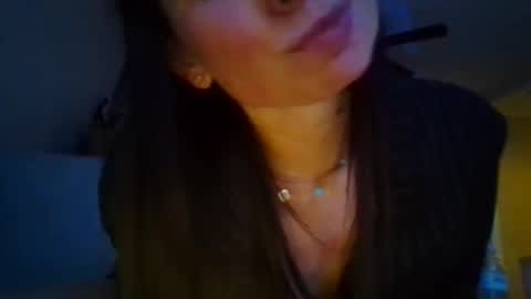 Snapshot of queenbee6269 chatting on February 14, 12:14 pm queenbee6269 online show from February 14, 12:14 pm