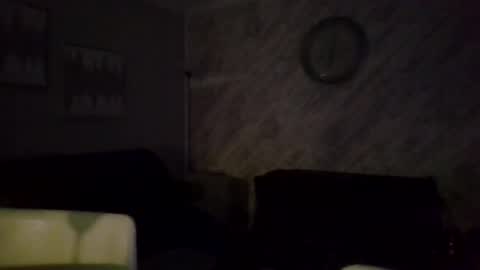 Snapshot of queenbee6269 chatting on March 3, 5:31 am queenbee6269 online show from March 3, 5:31 am