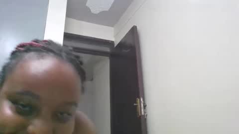 queen online show from February 1, 9:24 pm